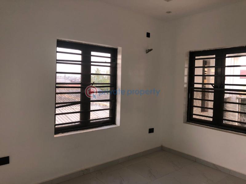 5 bedroom Duplex For Sale 23, Adeosun Street Oluyole Oluyole Estate Ibadan Oyo - 2