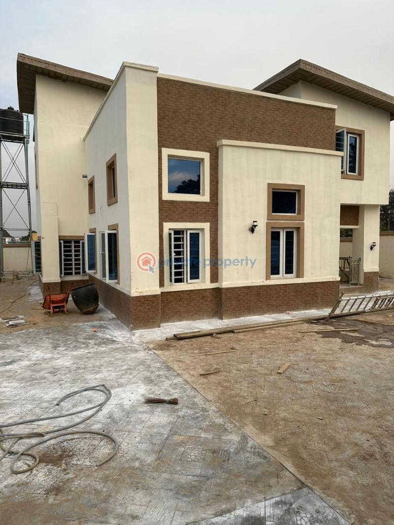 4 bedroom Duplex For Sale Main Alalubosa Gra Ibadan Oyo - 3
