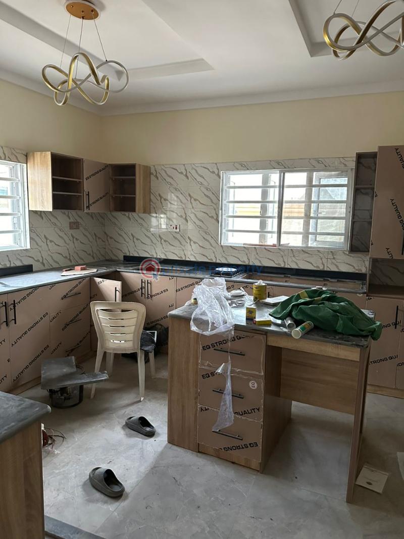 4 bedroom Duplex For Sale Main Alalubosa Gra Ibadan Oyo - 4