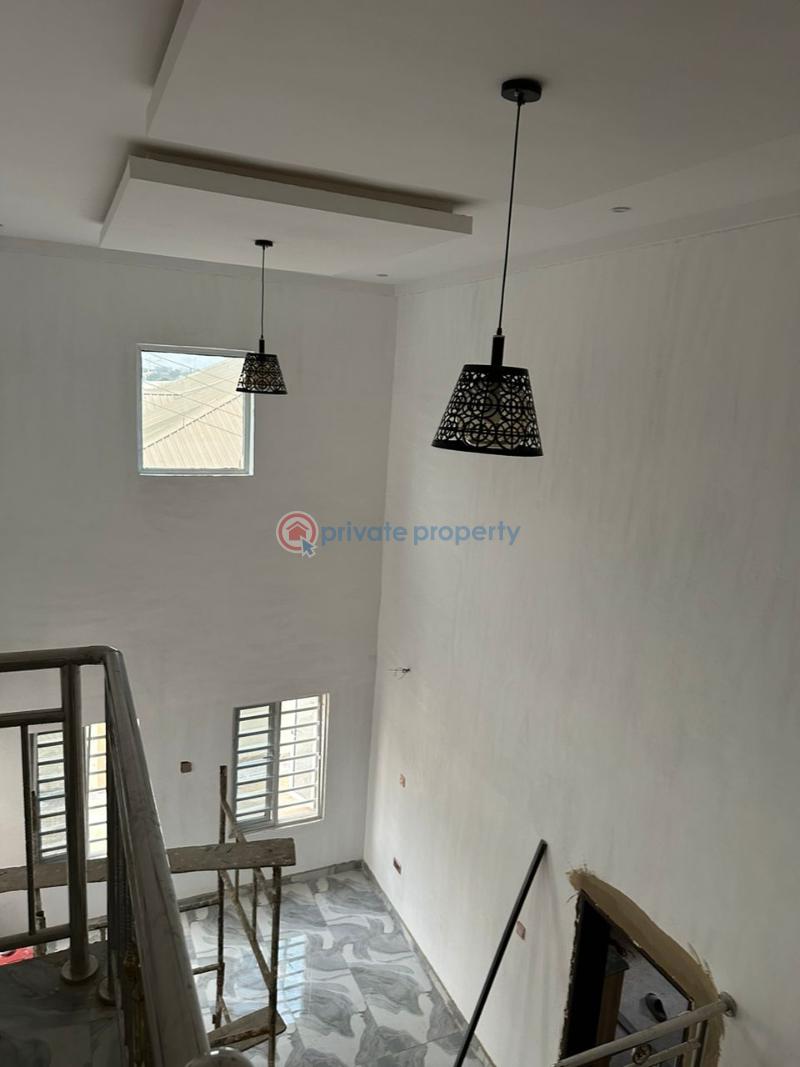 4 bedroom Duplex For Sale Main Alalubosa Gra Ibadan Oyo - 1