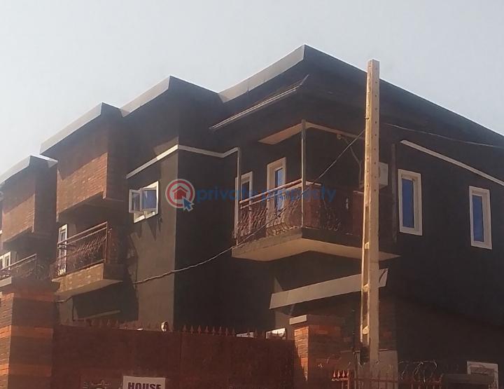 10 bedroom Mall/Complex/Plaza For Rent Off Ibusa Road Asaba Asaba Delta