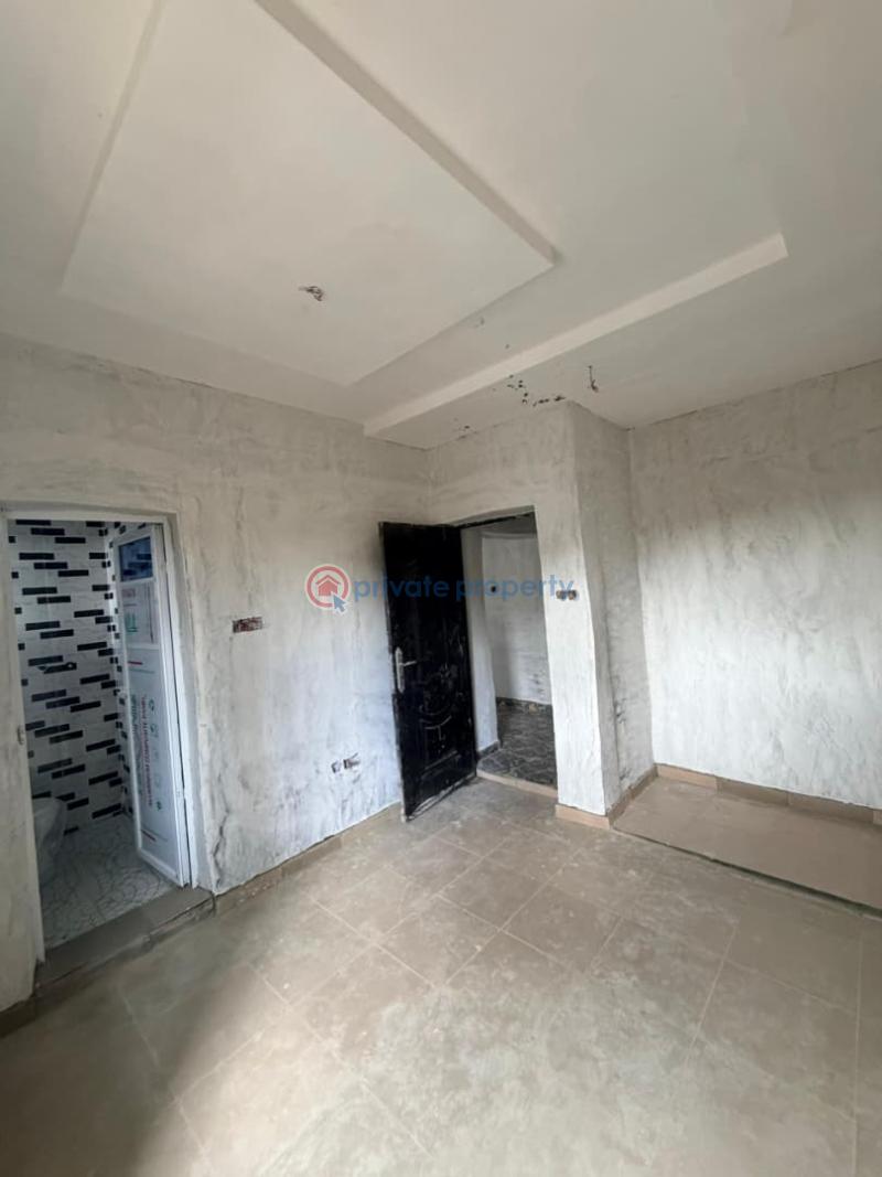 Newly built room and parlor at oloronbo, bashorun ibadan. - 2 1 bedroom Mini Flat For Rent Bashorun Ibadan Oyo - 2