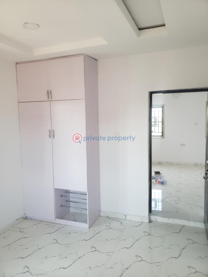 1 bedroom Block Of Flats For Rent Oremeji, Off Iwo Road Challenge Ibadan Oyo - 4