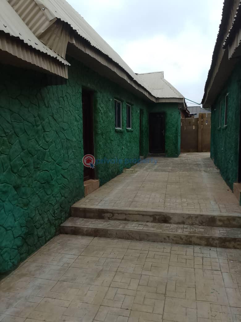 Self Contain For Rent Agejo Oba Obafemi Owode Ogun - 0