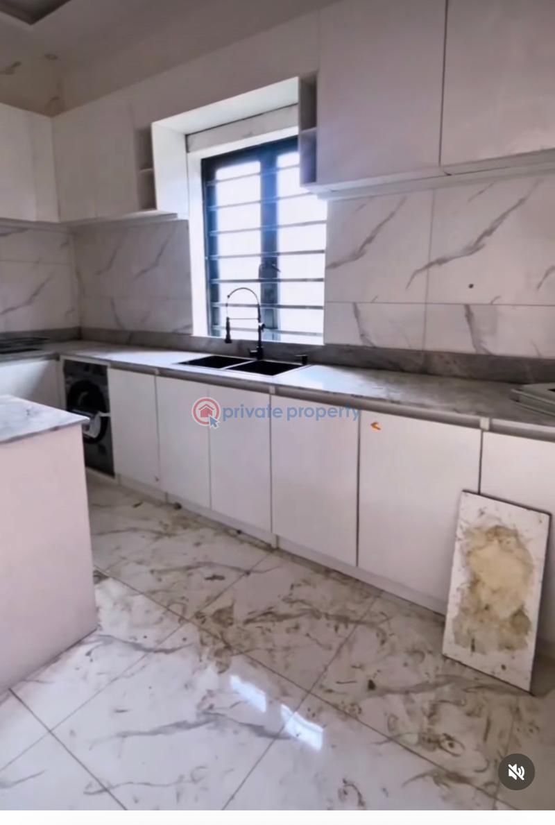 4 bedroom Terraced Duplex For Sale In An Estate In Maryland Maryland Lagos - 12