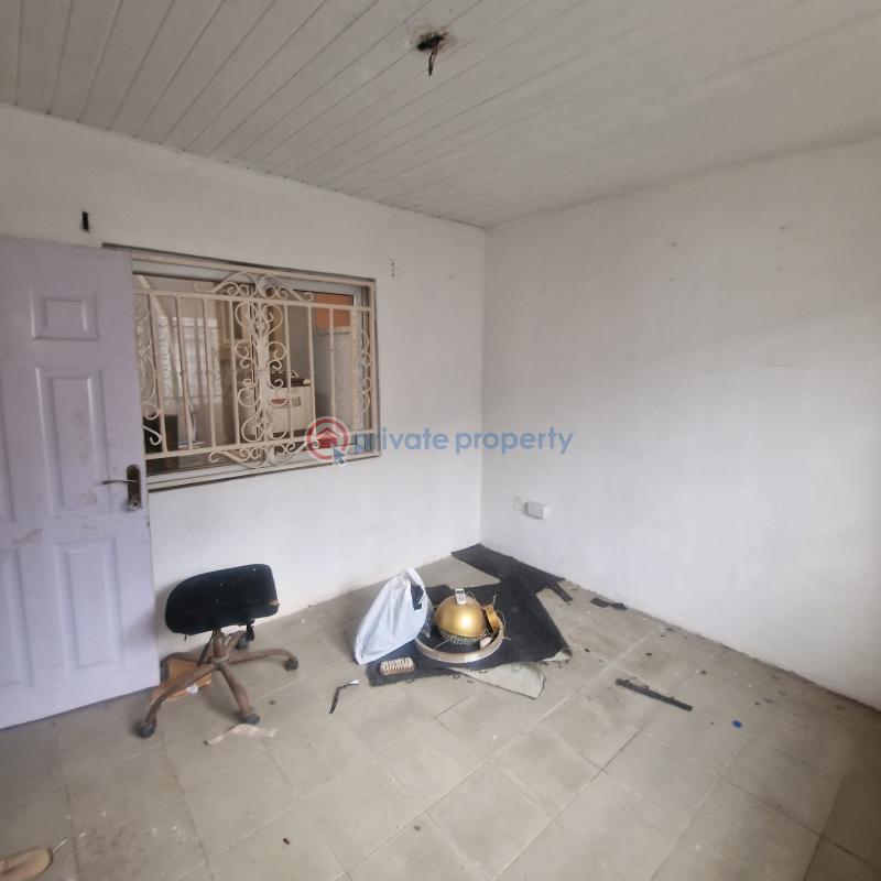 1 bedroom Self Contain For Rent Off Mobil Road Ilaje Ajah Lagos