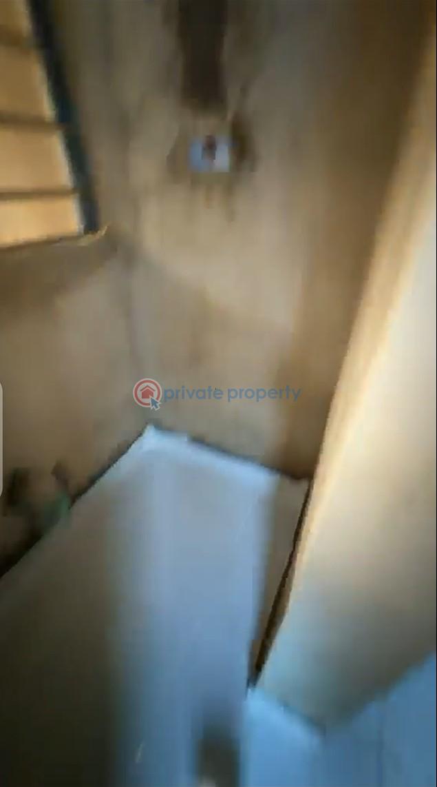 1 bedroom Self Contain For Rent Fadeyi Onipanu Fadeyi Shomolu Lagos - 1