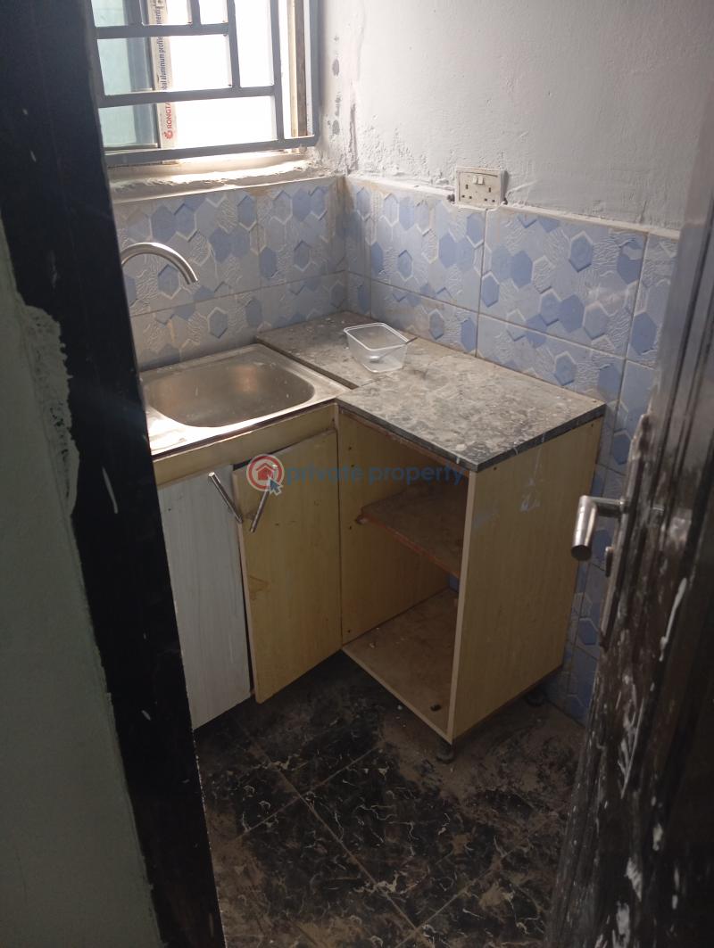 Self Contain For Rent Banana Island. Jahi Abuja Phase 2  - 3