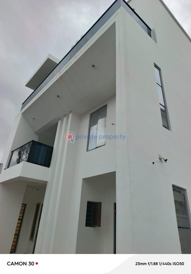7 bedroom Detached Duplex For Sale Estate Ikeja GRA Lagos - 0