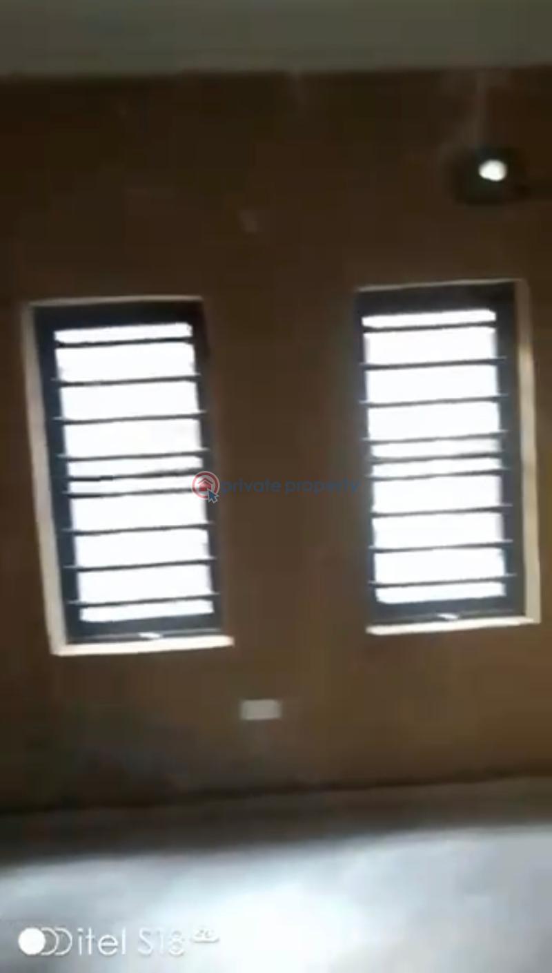 1 bedroom Mini Flat For Rent Luth Road Surulere Lagos - 1