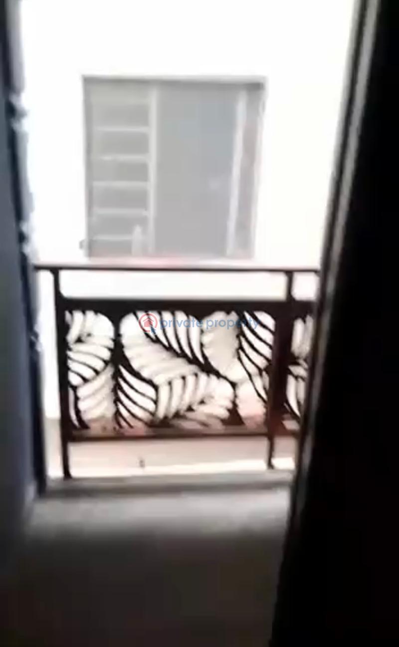 1 bedroom Mini Flat For Rent Luth Road Surulere Lagos - 3