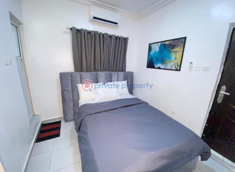 1 bedroom Commercial Property Short let Sabo Yaba Lagos - 2