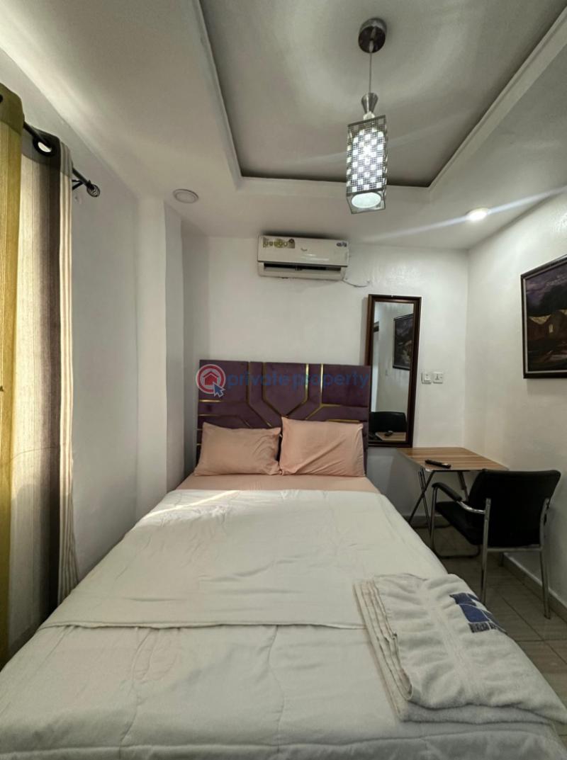 1 bedroom Commercial Property Short let Surulere Lagos - 2