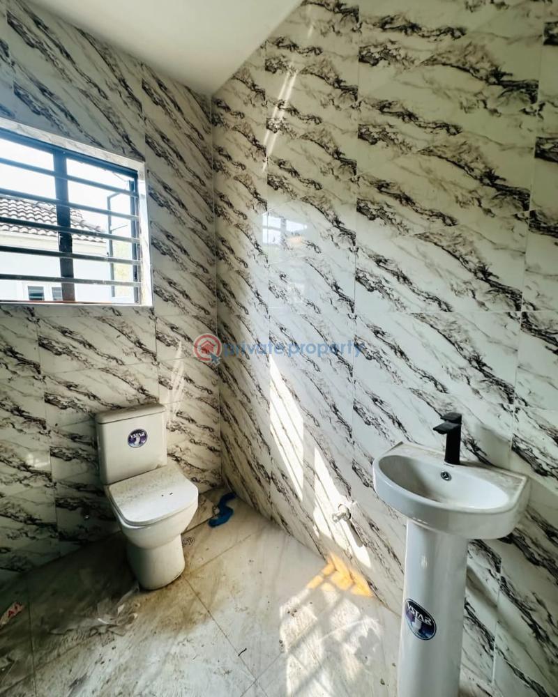 3 bedroom House For Sale Maryland Lagos - 3