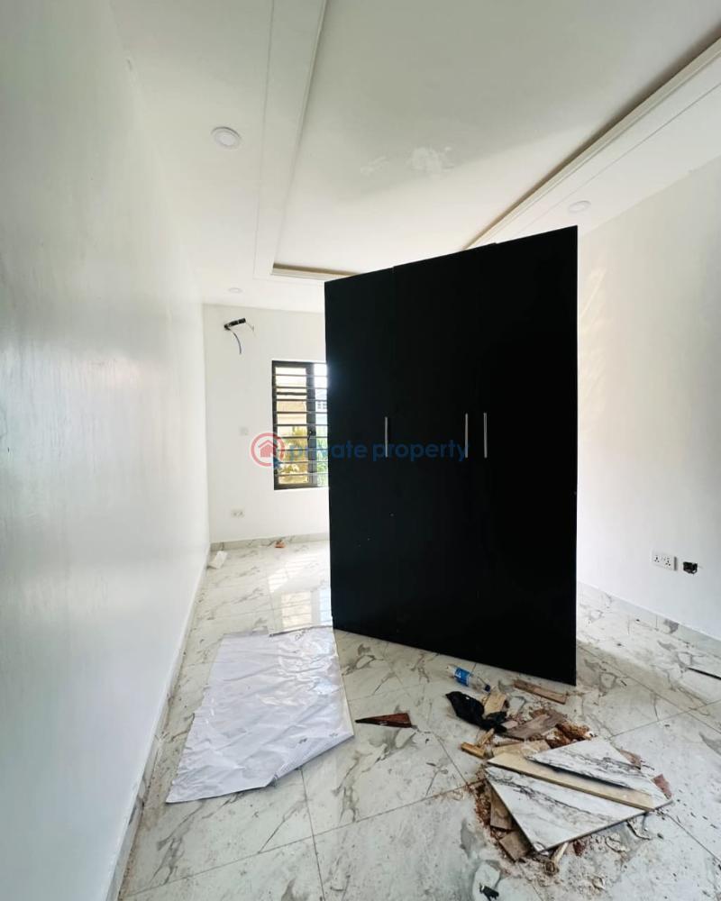 3 bedroom House For Sale Maryland Lagos - 8