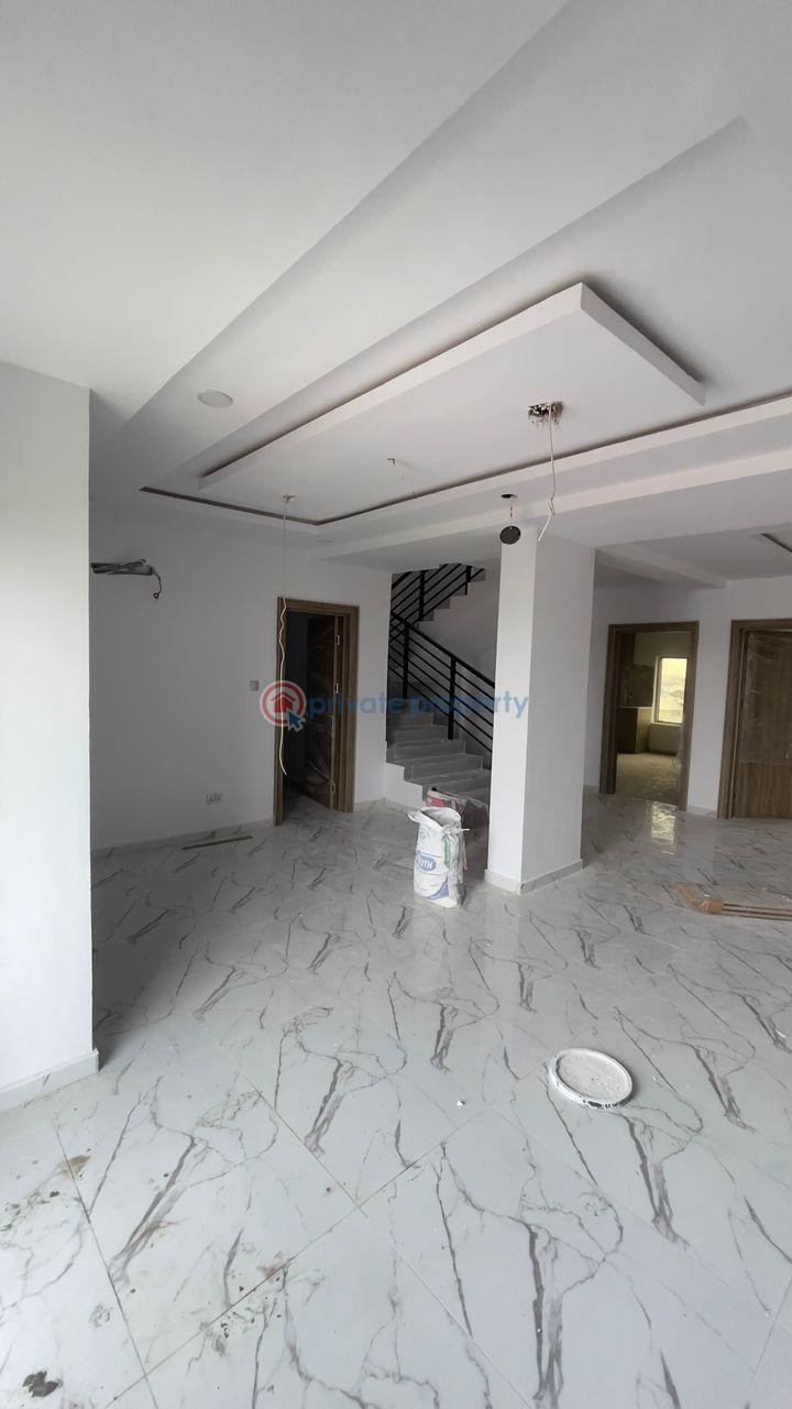 5 bedroom Shared Apartment For Sale Lekki Lagos - 4