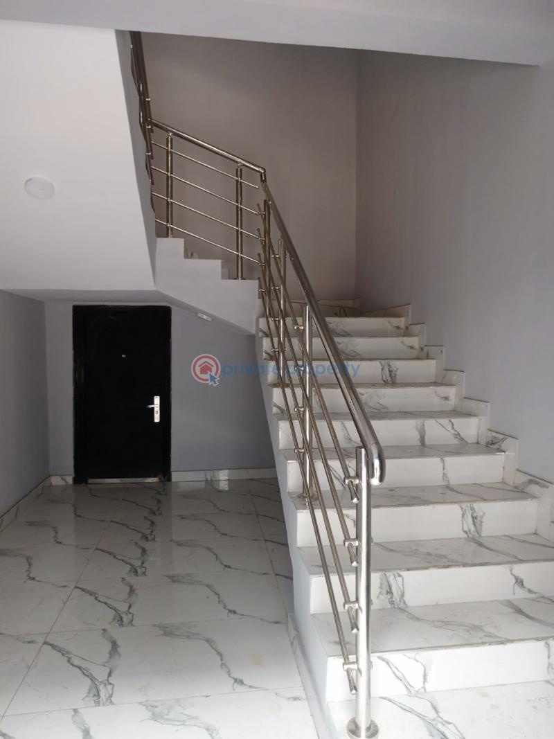 3 bedroom Flat & Apartment For Sale Shonibare Estate Maryland Lagos