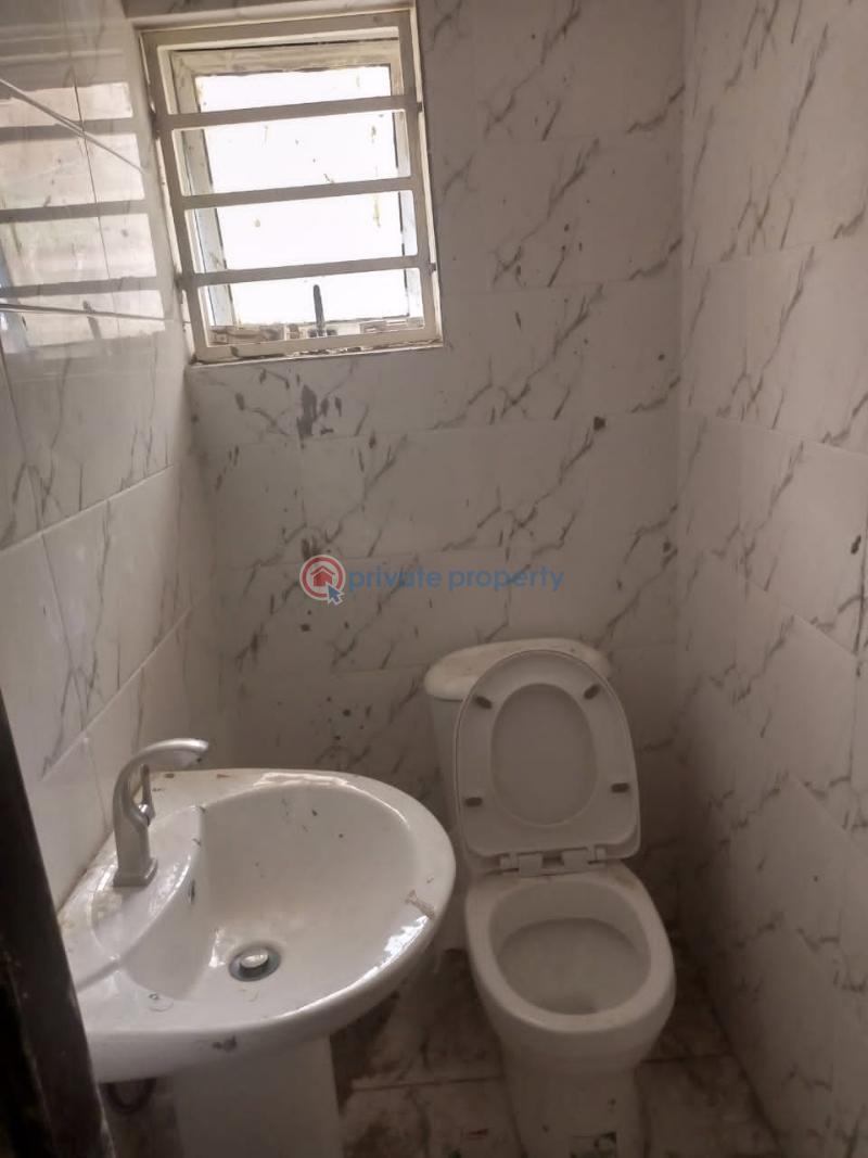 2 bedroom Duplex For Rent River Park Estate,along Airport Road Lugbe Abuja Phase 4  - 18