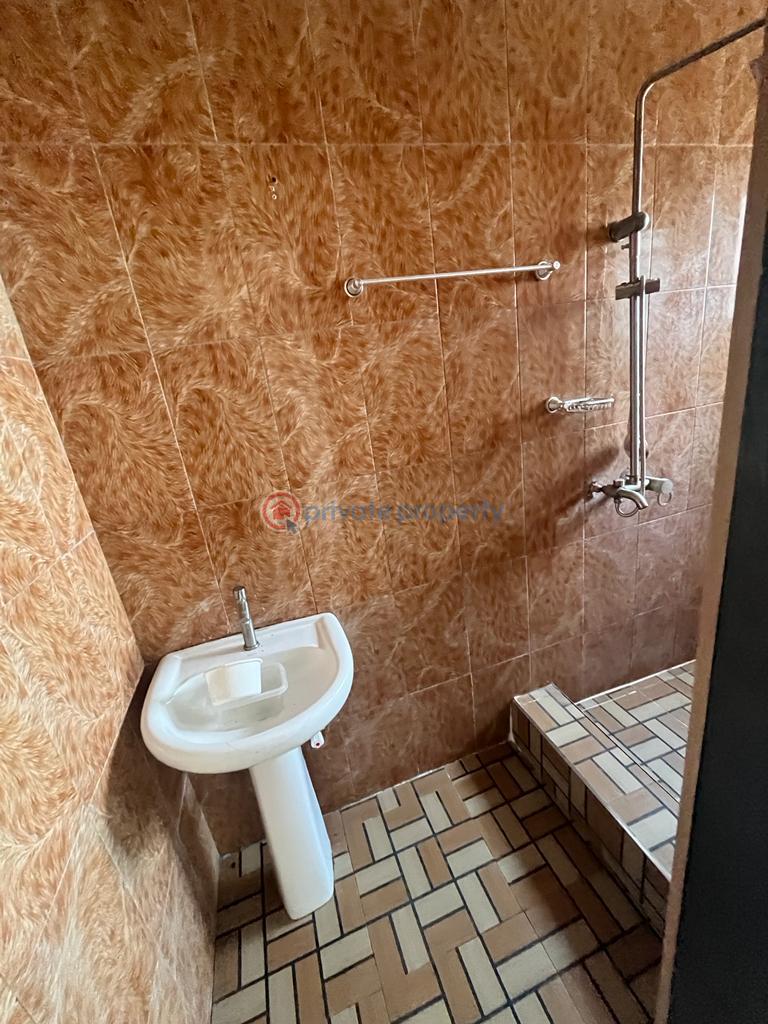 2 bedroom Block Of Flats For Rent Happy Land Estate Ajah Lagos - 4