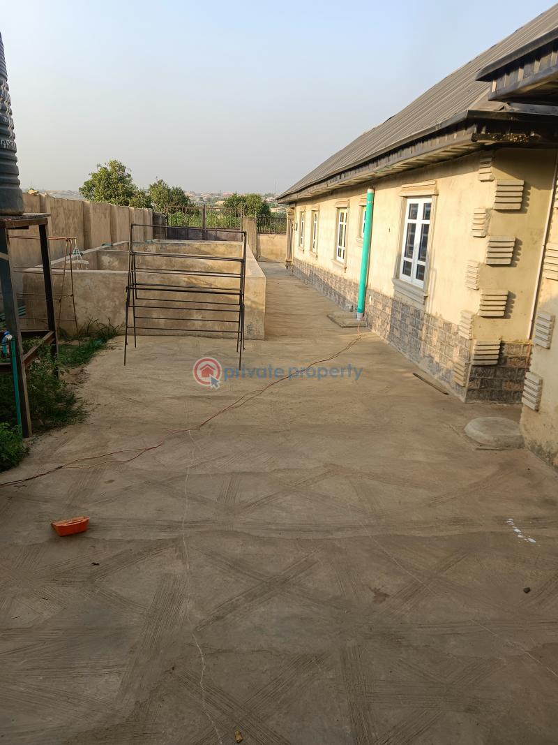 5 bedroom Bungalow For Sale After Tinubu Estate Odogunyan Ikorodu Lagos - 2