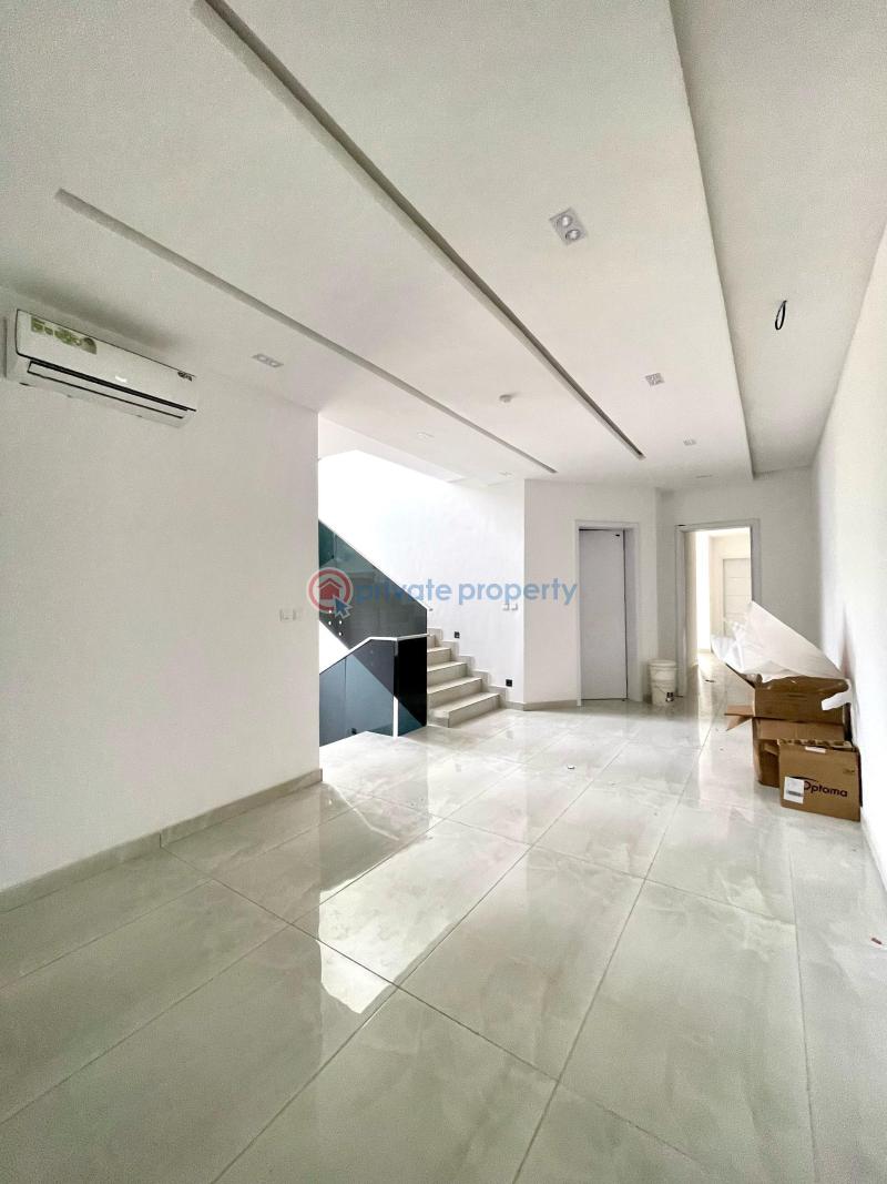 5 bedroom Semi detached Duplex For Sale Estate Lekki Lagos - 12