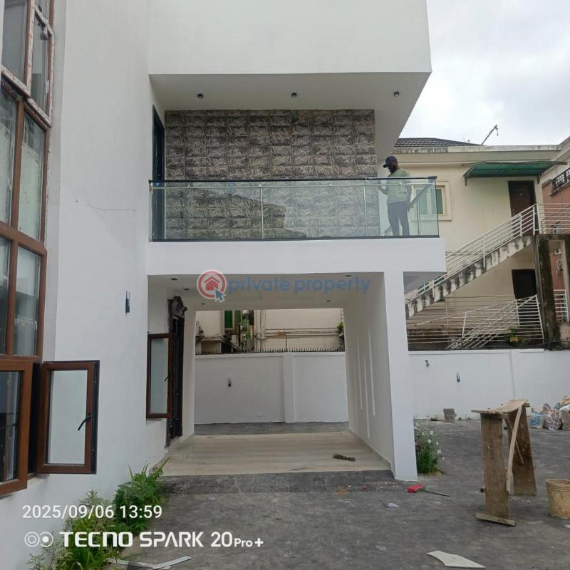 6 bedroom House For Sale Ikeja GRA Lagos - 0