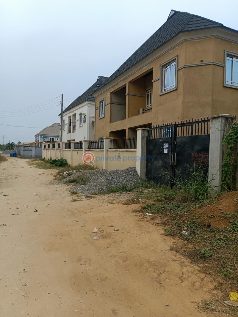 10 bedroom Block Of Flats For Sale Lekki Ebute Estate Ebute Ikorodu Lagos - 5