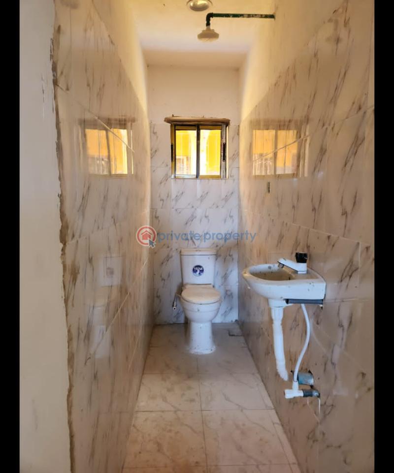 1 bedroom Mini Flat For Rent Ijesha Road Mushalasi Bus Stop, Surulere. Ijesha Surulere Lagos - 1