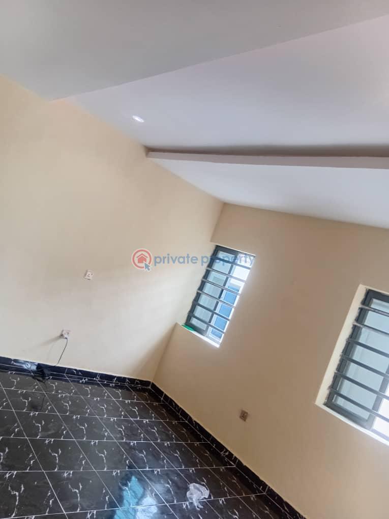 1 bedroom Block Of Flats For Rent Very Close To The Main Road Elebu Oja Akala Express Ibadan Oyo - 0