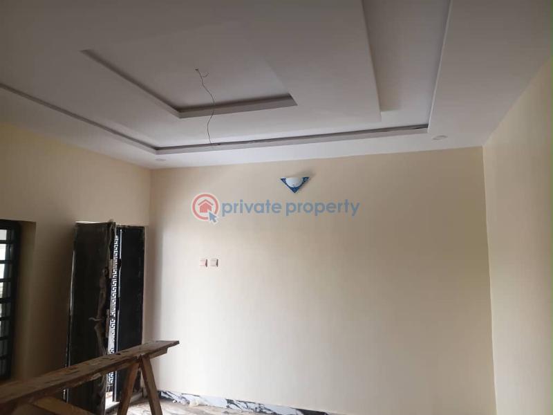 2 bedroom Block Of Flats For Rent Mogana Councilor Estate Akala Express Ibadan Oyo - 0