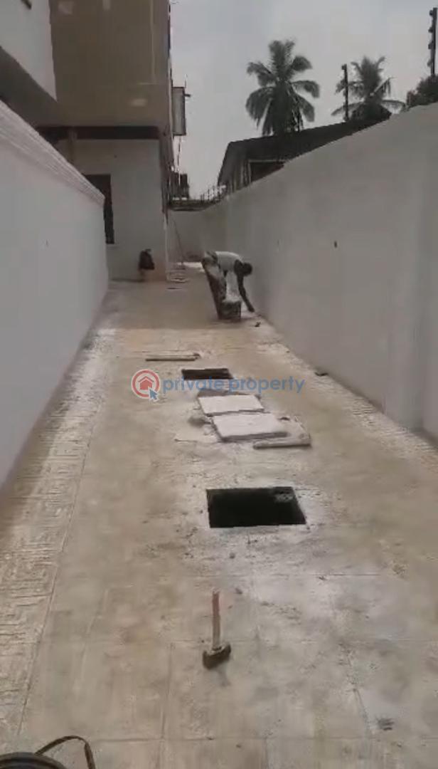 5 bedroom Semi detached Duplex For Sale Anthony Maryland Lagos - 6