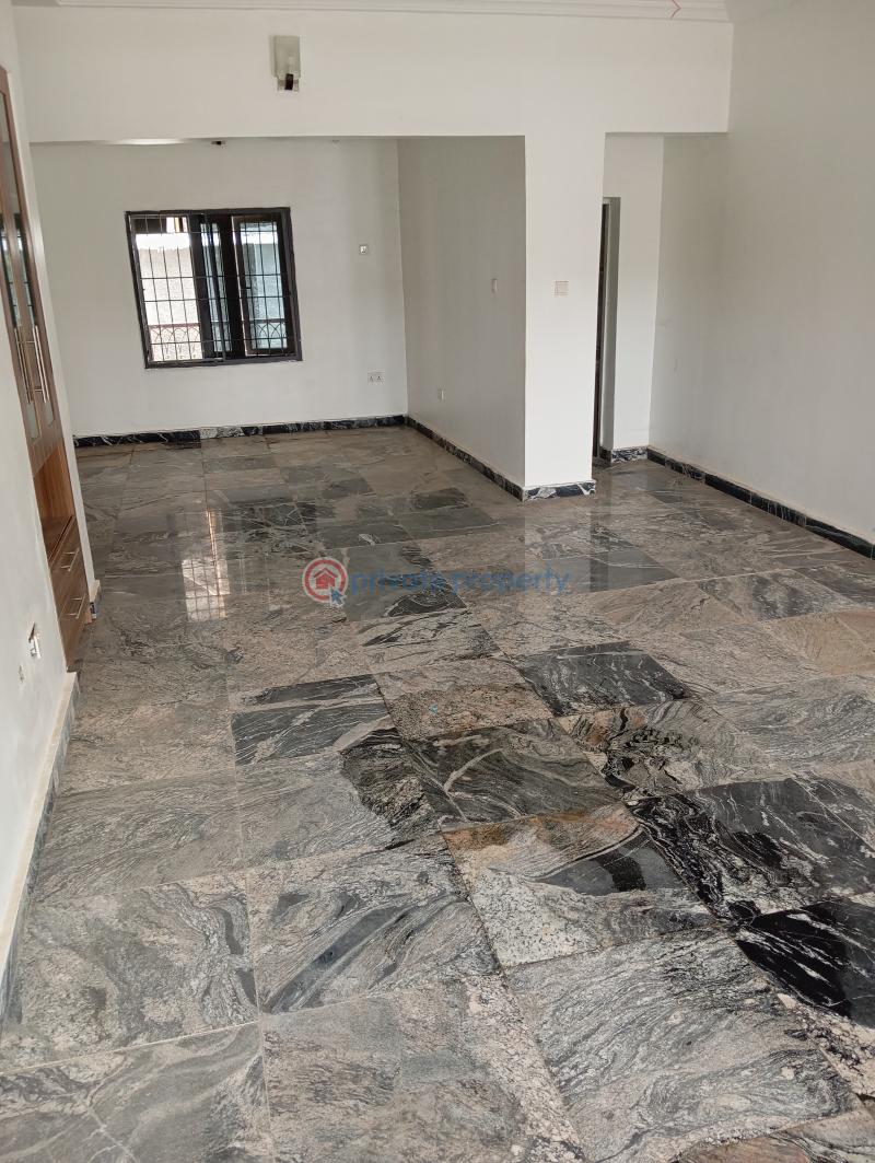 3 bedroom Block Of Flats For Rent Jahi Gilmor, Abuja. Jahi Abuja Phase 2  - 2
