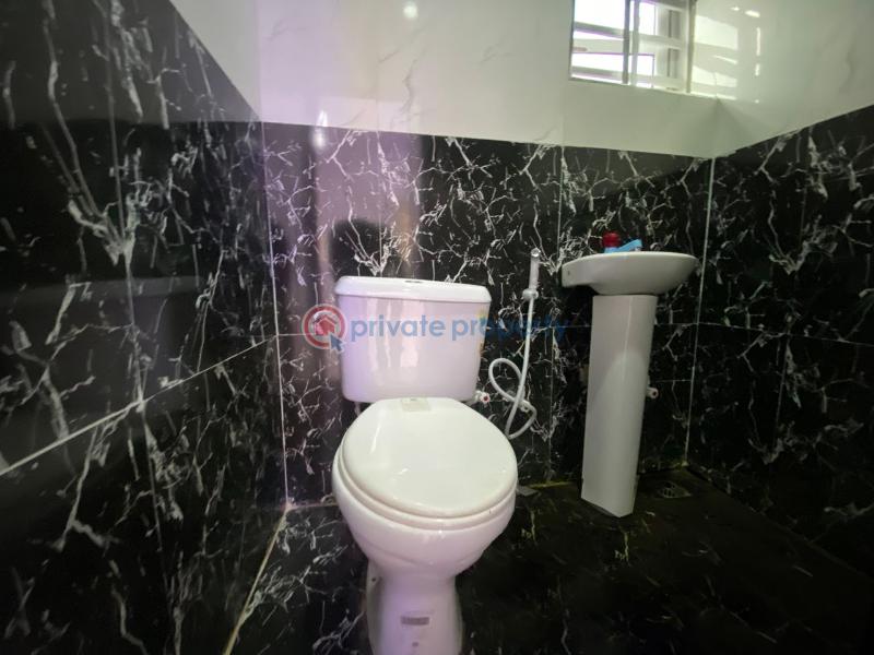 House For Sale Location* : Karinkapo Estate, Tipper Garage , Akala Express Ibadan. Ibadan Oyo - 8