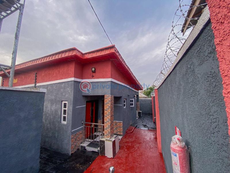 House For Sale Location* : Karinkapo Estate, Tipper Garage , Akala Express Ibadan. Ibadan Oyo - 0