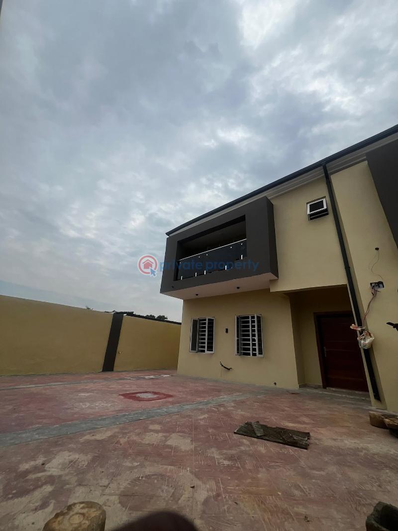 4 bedroom Semi detached Duplex For Sale Dopemu Cement Close To Ikeja Dopemu  Agege Lagos - 8