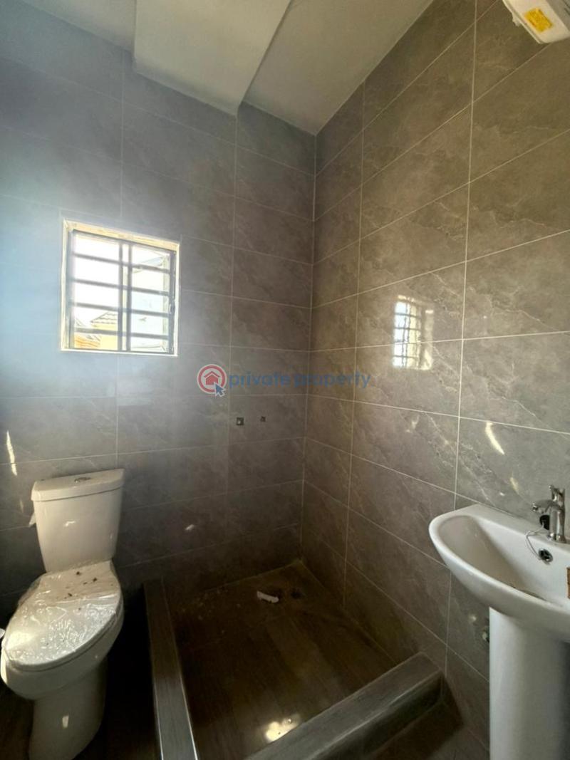 3 bedroom Block Of Flats For Sale Kolapo Ishola Gra Akobo Ibadan Oyo - 8