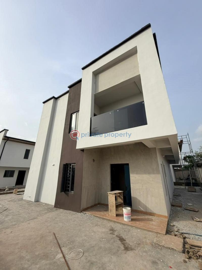 House For Sale Bashorun Housing Estate, Akobo , Ibadan. Ibadan Oyo - 1