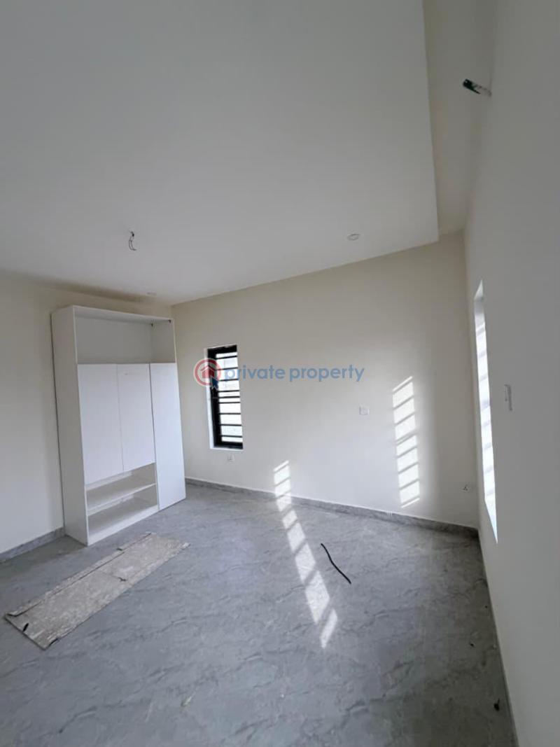 House For Sale Bashorun Housing Estate, Akobo , Ibadan. Ibadan Oyo - 3