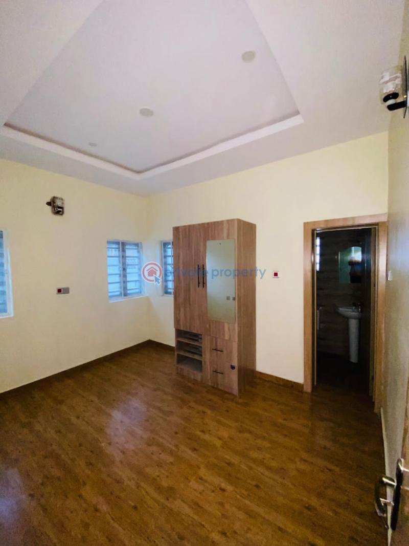 House For Sale Bashorun Housing Estate, Opp Kolapo Ishola Gra, Akobo Ibadan Ibadan Oyo - 4