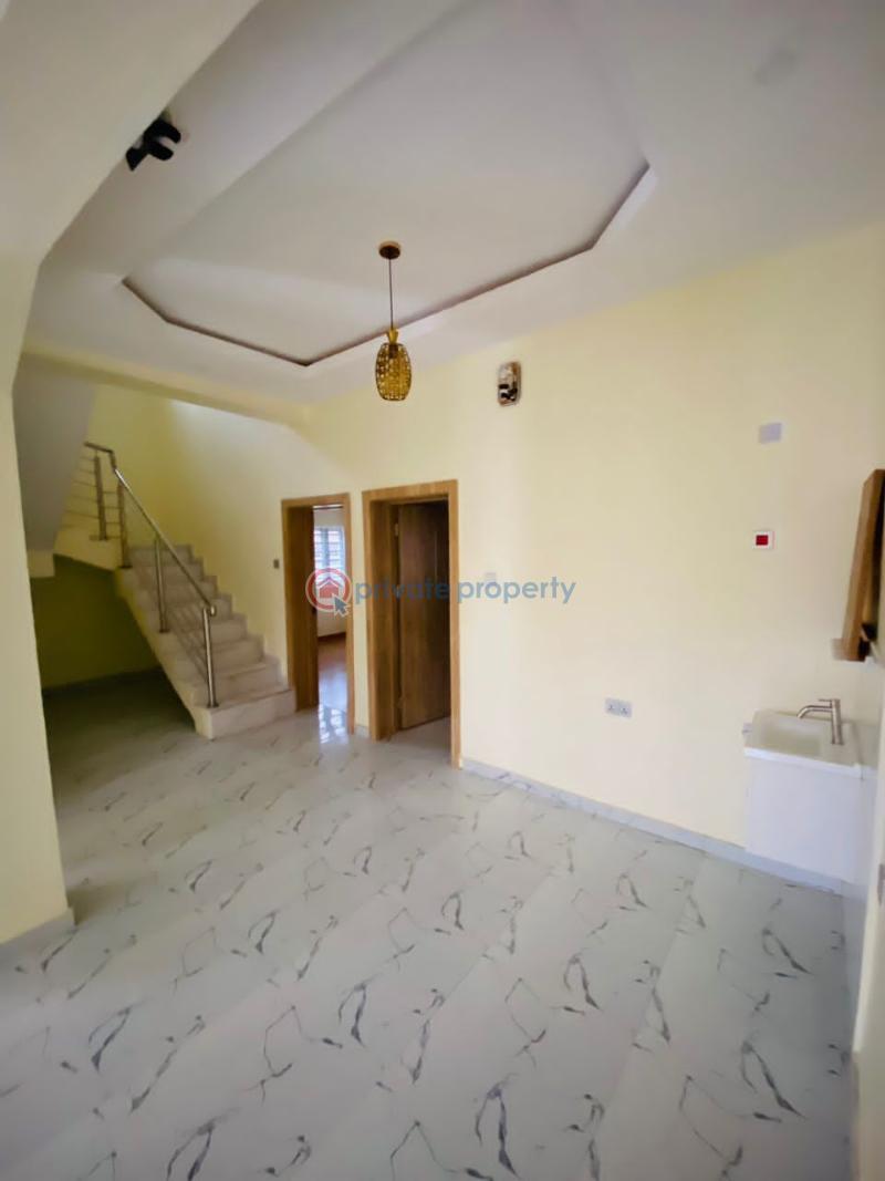 House For Sale Bashorun Housing Estate, Opp Kolapo Ishola Gra, Akobo Ibadan Akobo Ibadan Oyo - 5