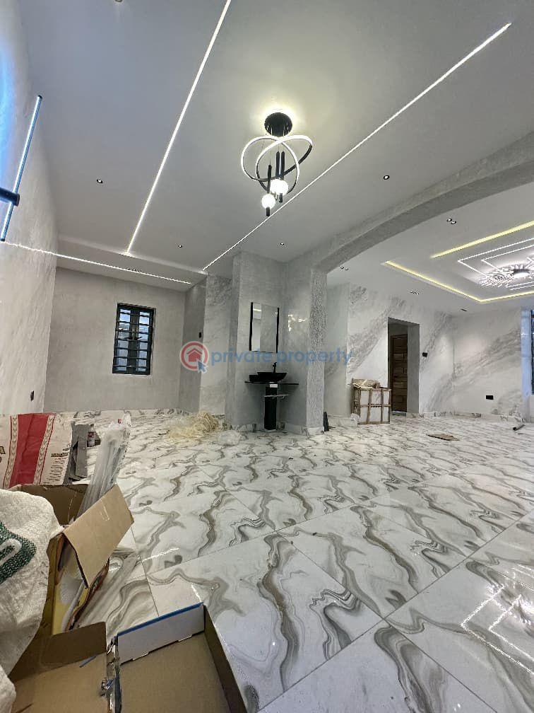 House For Sale At Emmanuel Estate, Ile Tuntun, Jericho Extension, Ibadan Ibadan Oyo - 4