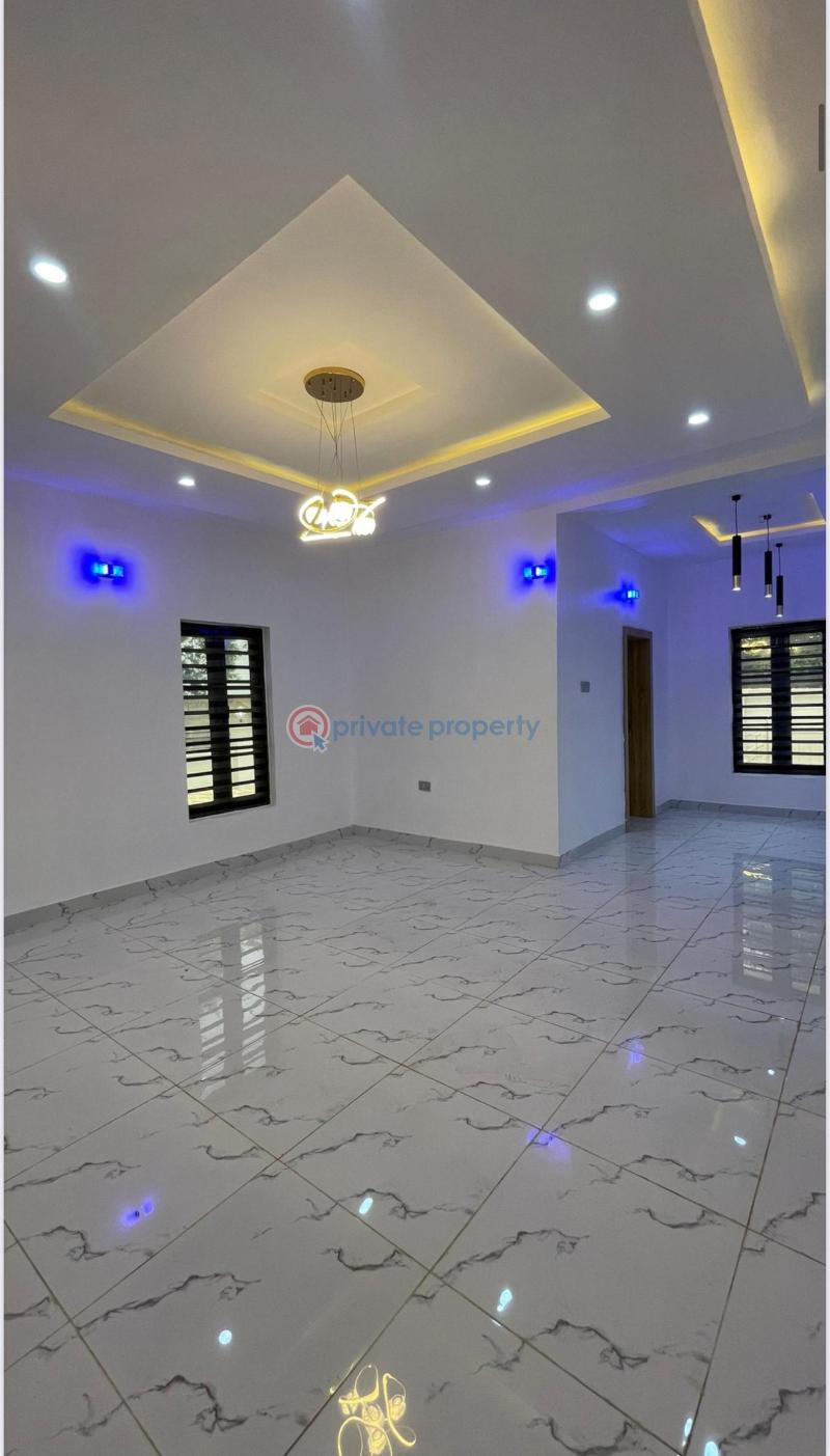 House For Sale Jericho Idishin Road, Ibadan Ibadan Oyo - 2