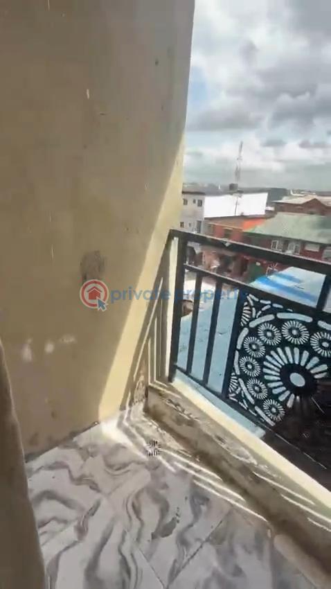 1 bedroom Mini Flat For Rent Off Pedro Road Palmgroove Shomolu Lagos - 6