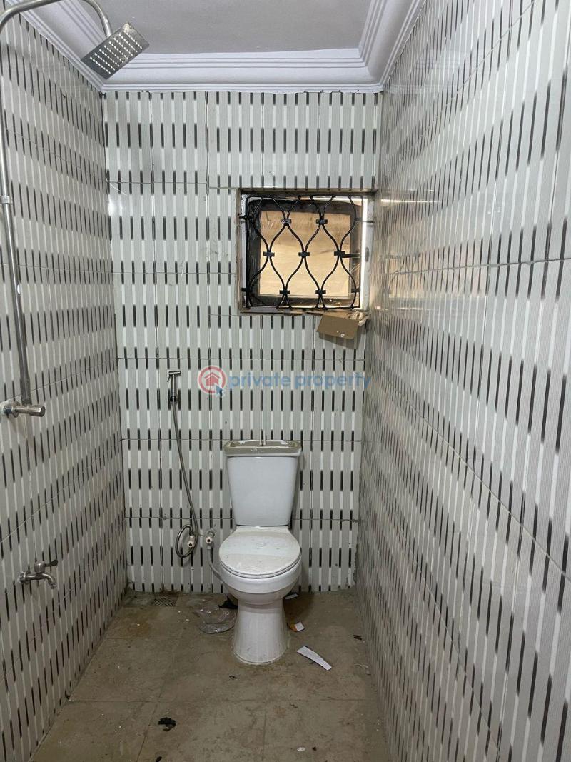 House For Rent Ajeigbe Area, Ring Road Shoprite , Ibadan Yomie Ibadan Oyo - 1