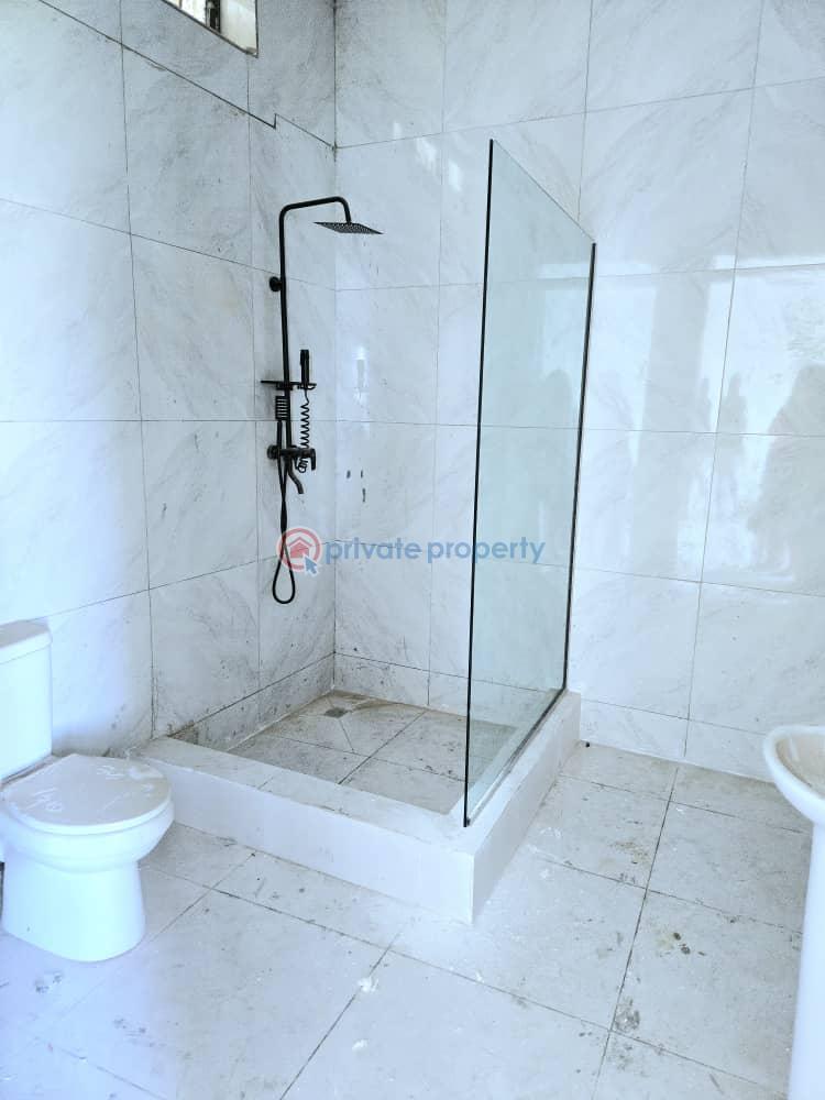 Newly built very spacious waterfront 5 & 4 bedroom terrace duplex - 2 5 bedroom Terraced Duplex For Rent Lekki Phase 1 Lagos - 2