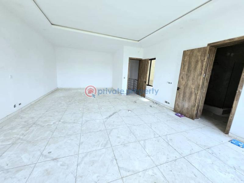 Newly built very spacious waterfront 5 & 4 bedroom terrace duplex - 3 5 bedroom Terraced Duplex For Rent Lekki Phase 1 Lagos - 3