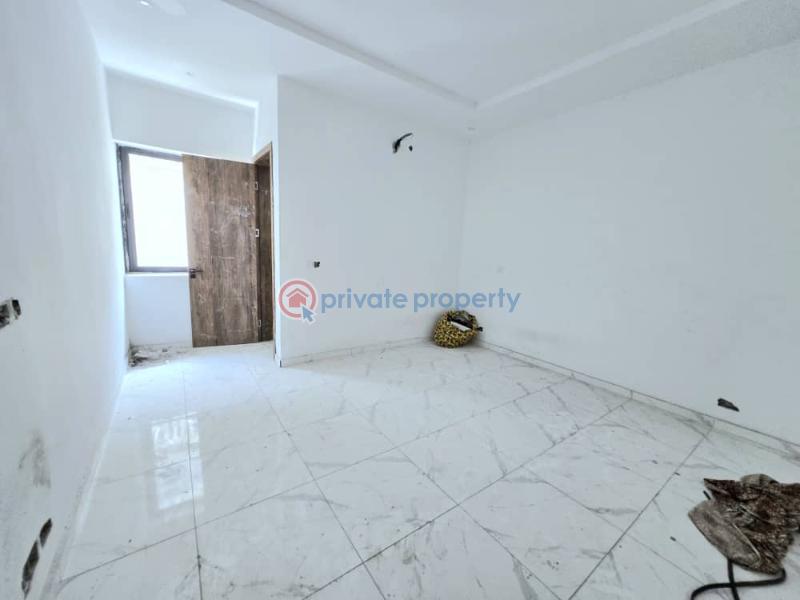 Newly built very spacious waterfront 5 & 4 bedroom terrace duplex - 7 5 bedroom Terraced Duplex For Rent Lekki Phase 1 Lagos - 7