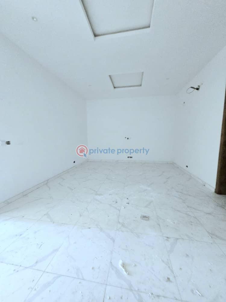 Newly built very spacious waterfront 5 & 4 bedroom terrace duplex - 14 5 bedroom Terraced Duplex For Rent Lekki Phase 1 Lagos - 14