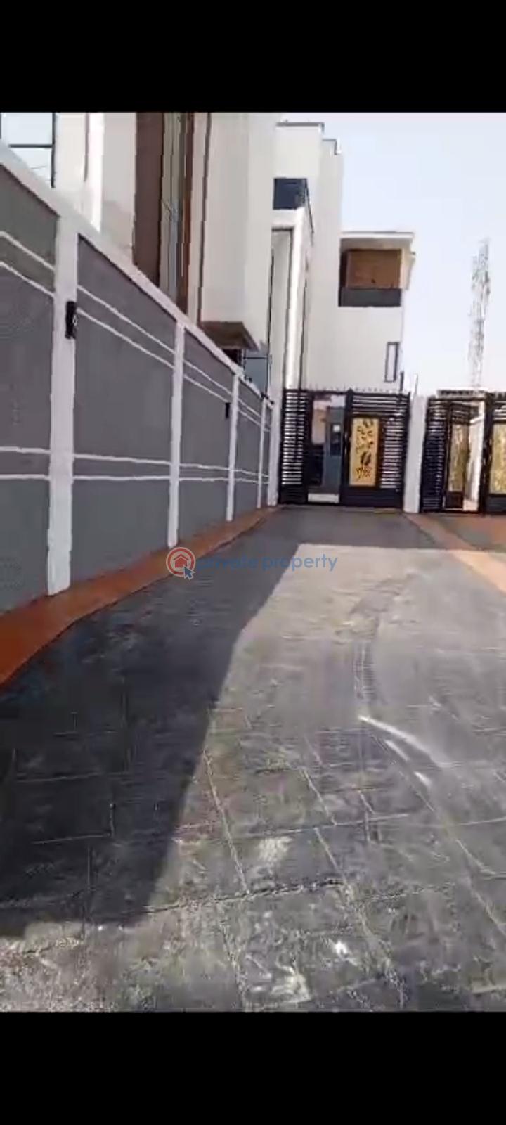 5 bedroom Detached Duplex For Sale Magodo Gra Phase 2, Kosofe/Ikosi Lagos - 1