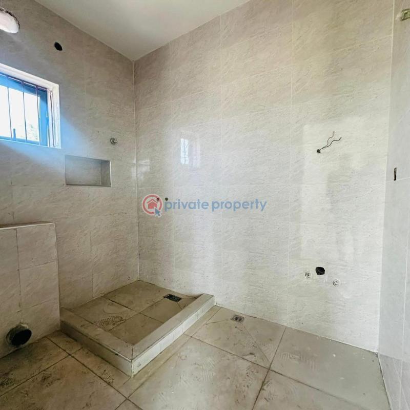 4 bedroom Semi detached Duplex For Sale Obanikoro Shomolu Lagos - 2